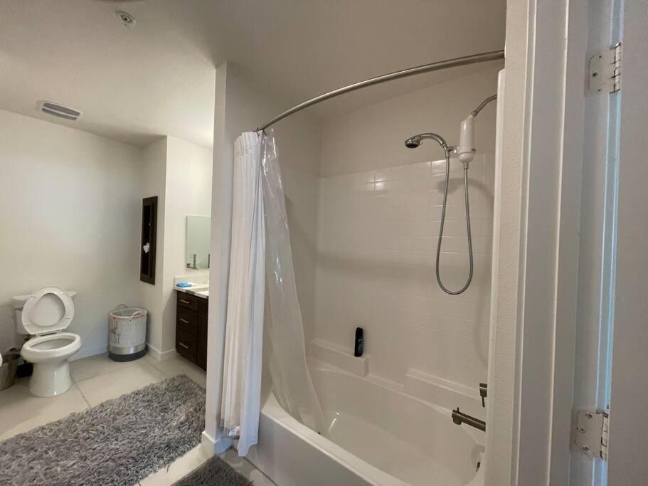 Luxurious Apartment Bardeen New Port Beach 1 Bedroom Ирвайн Экстерьер фото