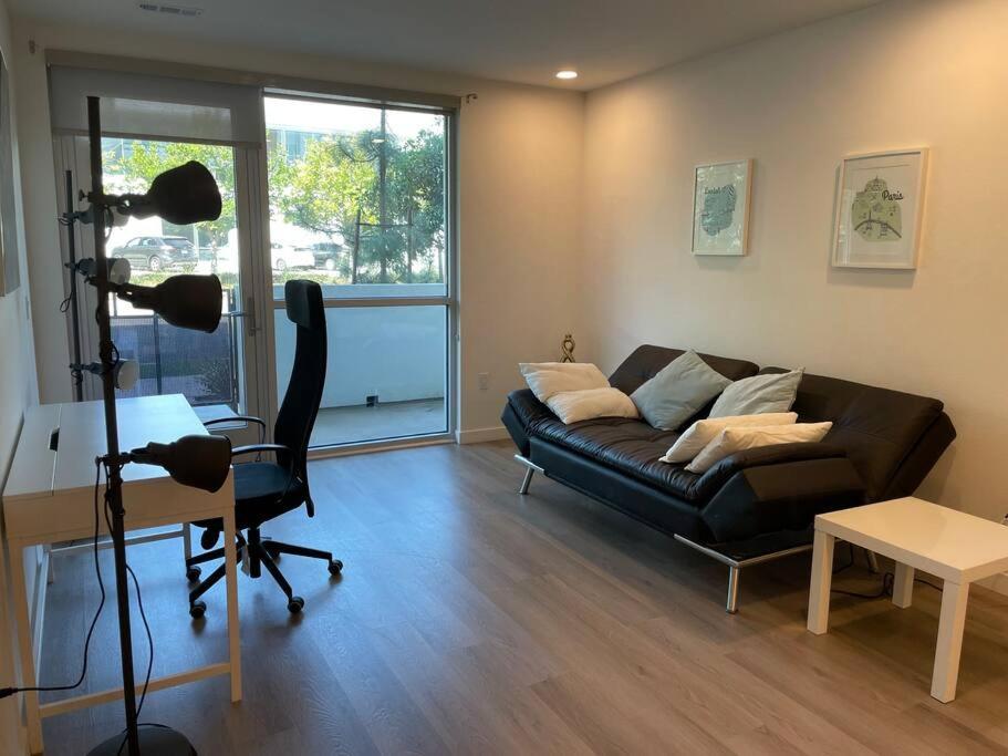 Luxurious Apartment Bardeen New Port Beach 1 Bedroom Ирвайн Экстерьер фото