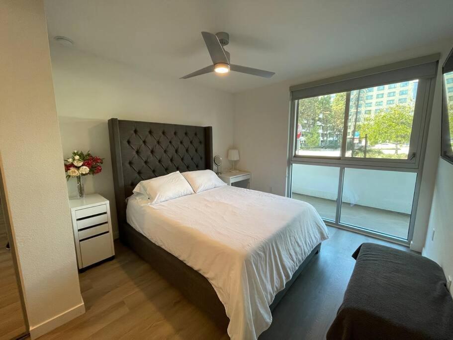 Luxurious Apartment Bardeen New Port Beach 1 Bedroom Ирвайн Экстерьер фото