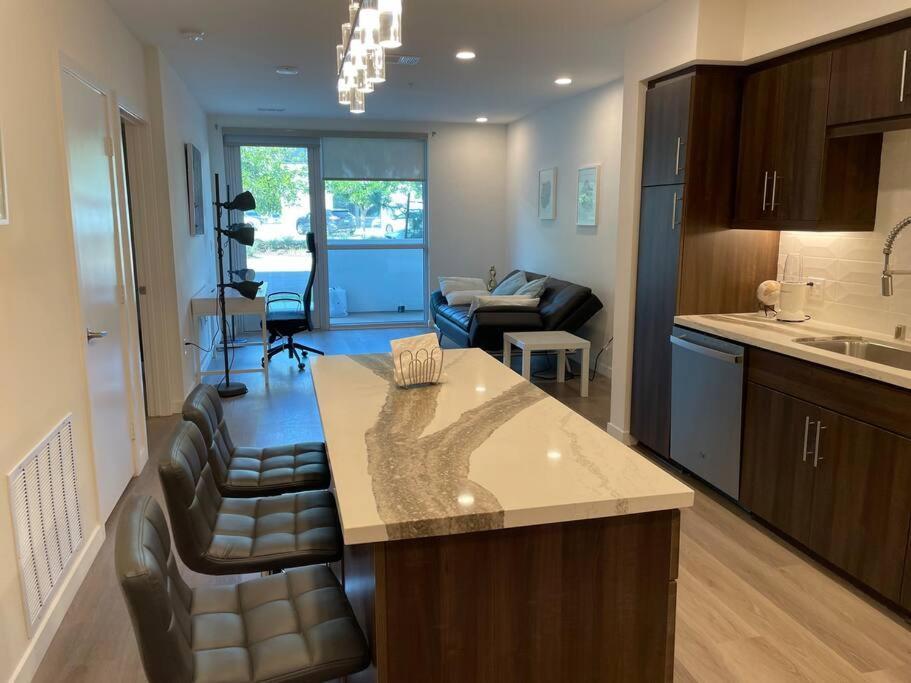 Luxurious Apartment Bardeen New Port Beach 1 Bedroom Ирвайн Экстерьер фото